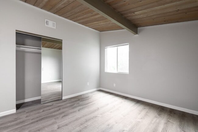 Photo - Attached garage!