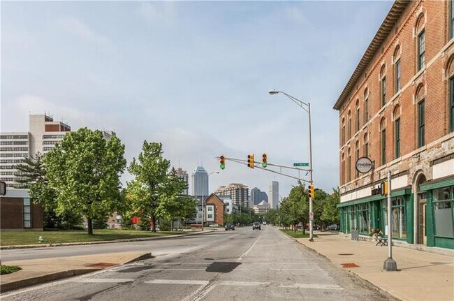 Photo - 970 Fort Wayne Ave Unit E