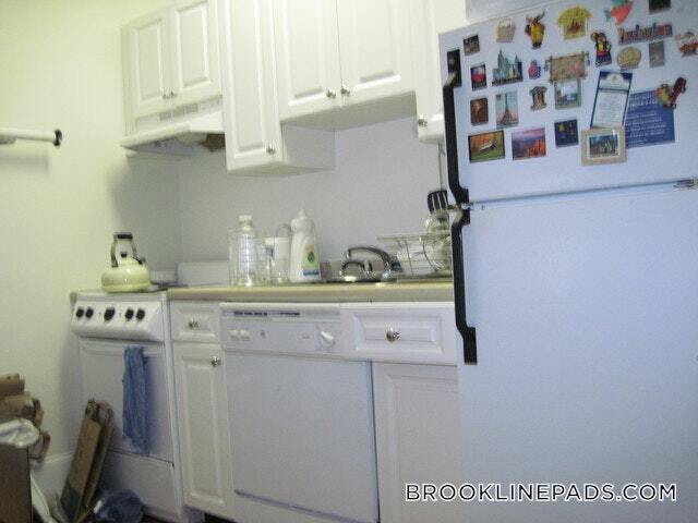 Photo - 17 Fairbanks St Unidad 23