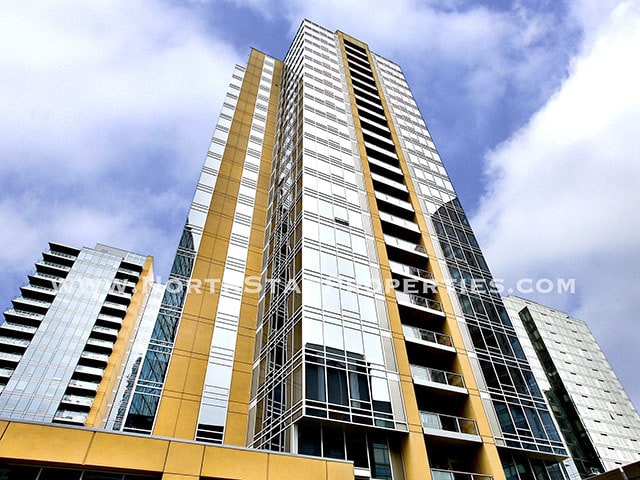 Building Photo - Beautiful Meriweather Condo with Spectacular Views