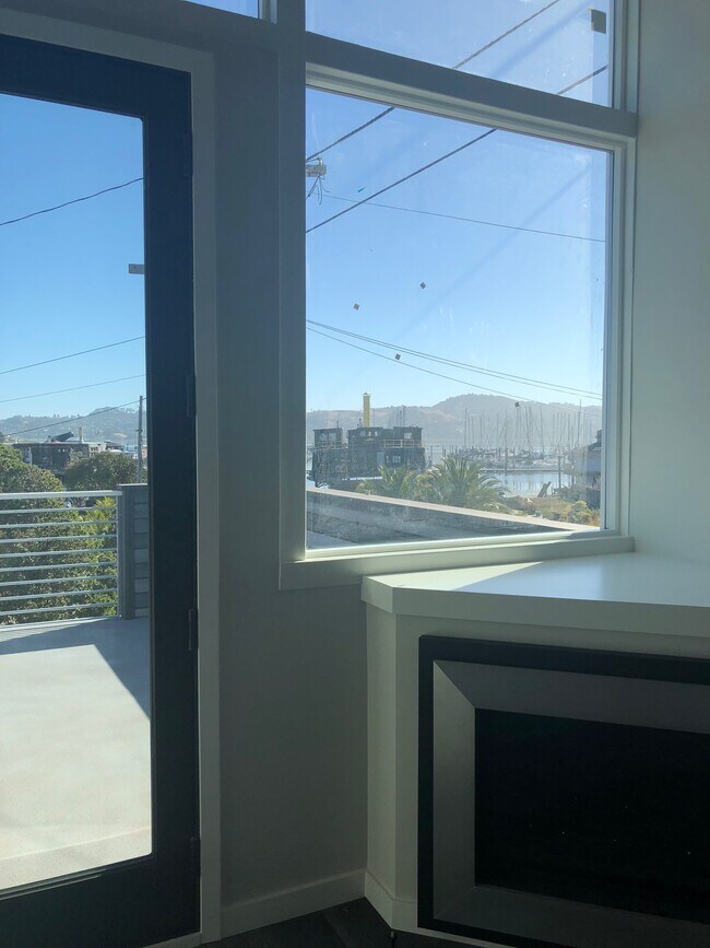 View of historic houseboat " Vallejo" from Living room. - 20 Varda Landing Rd Unit Apartment 20
