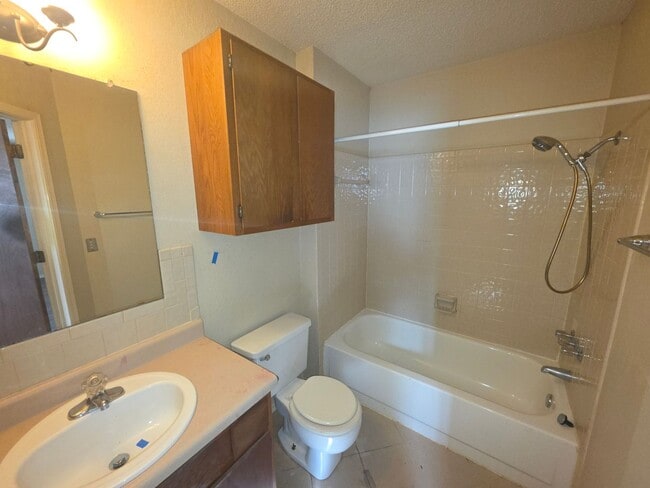 Photo - 1909 Cypress Pl Unidad A