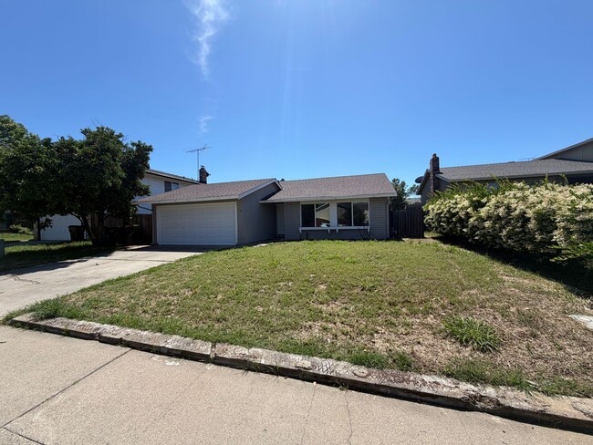 Photo - 4 Bed / 2 Bath | Rosemont Single Family Home Available