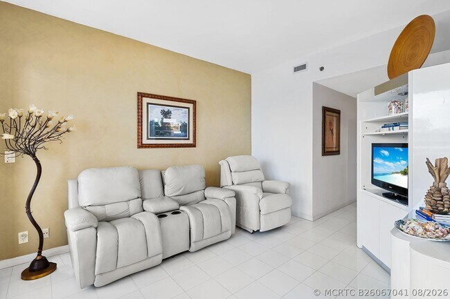 2901 S Ocean Blvd Unit 1