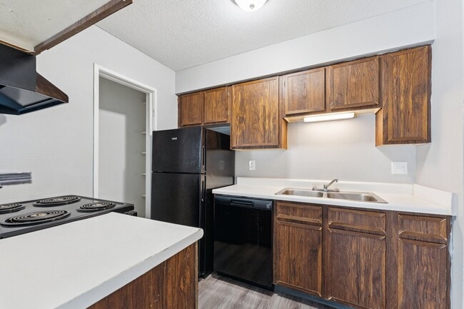 Photo - Sherwood Forest Estates