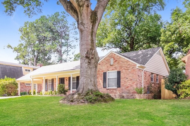 Photo - 3621 Huckleberry St