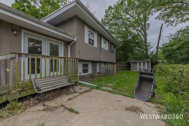 Photo - 2221 Belmont Ave