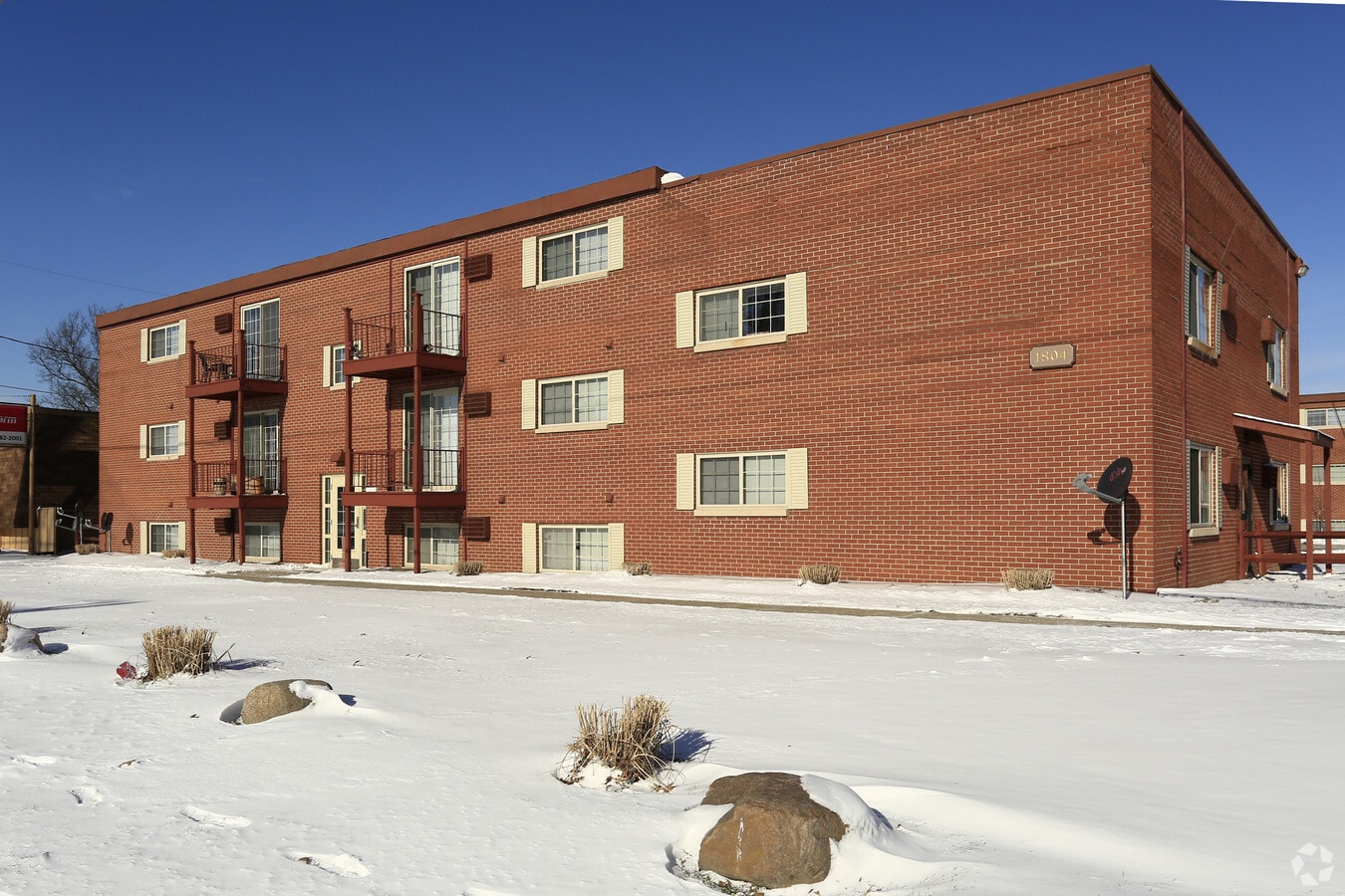 Photo - Pentamen Arms