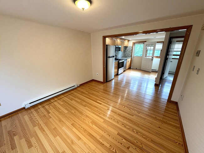 Photo - 10 Waverly Pl