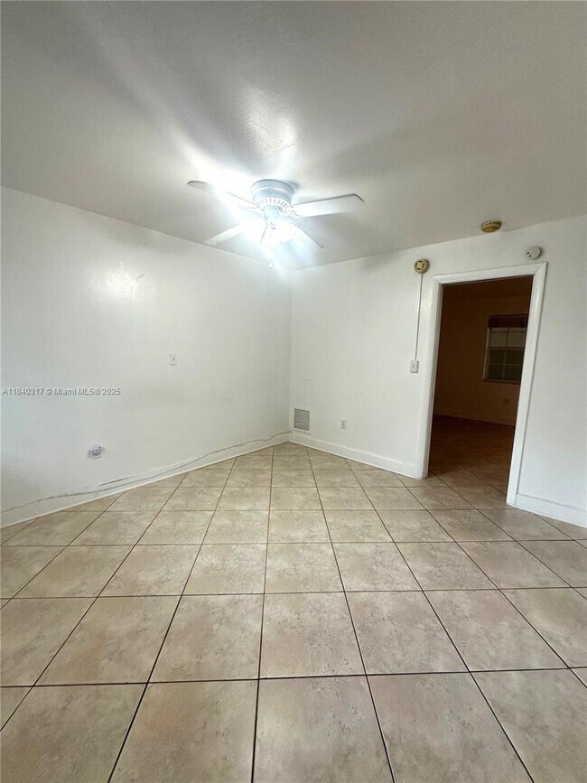 Photo - 345 Michigan Ave Unit 37