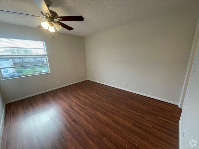 Building Photo - 413 Saxony Way Unit 413 Rental