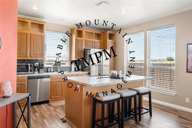 Photo - 2151 Grand Ave