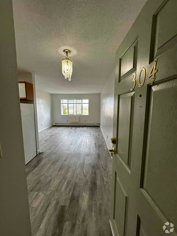 Building Photo - 1508 1st St E Unit 304 Rental