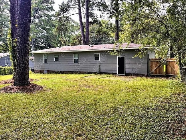 Photo - 1042 Winn St