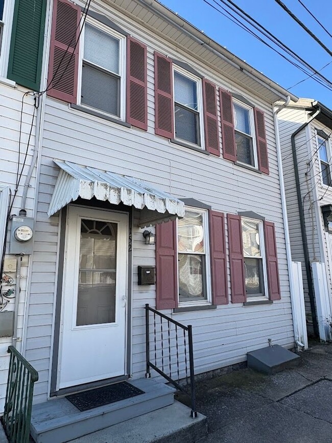 Photo - Newly Renovated 3 Bed/ 3 Bath in Charming ...