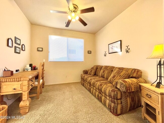 2442 W Tom Watson Dr