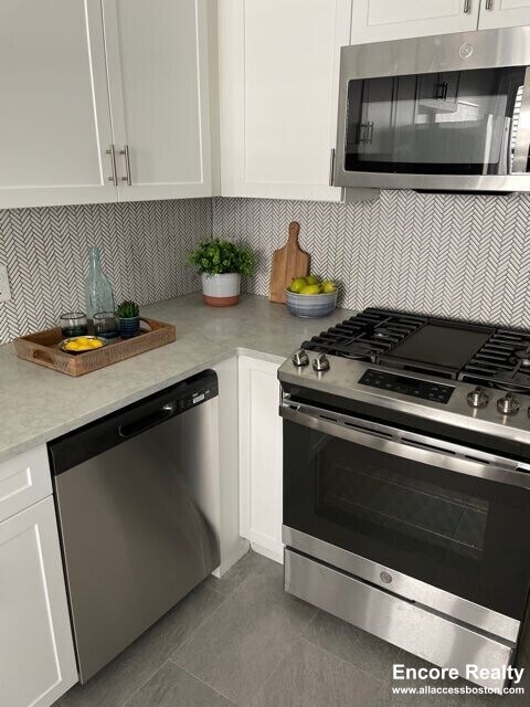 Photo - 233 Lafayette St Unit 14