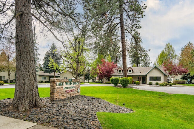 Photo - Lake Wood Ranch