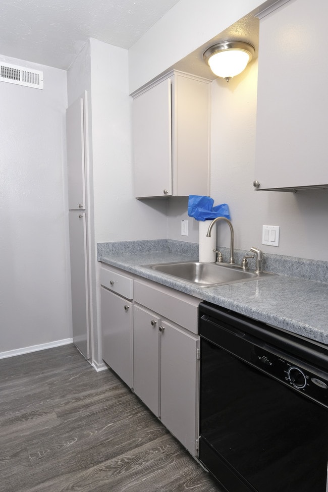 Parkview Apartments