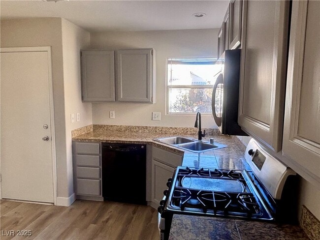 Photo - 8409 Granite Peak Ct