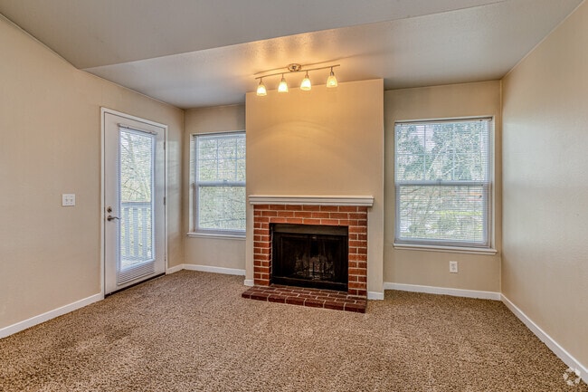 1BR, 1BA - 775SF
