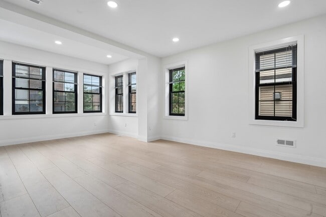 423 Aurora Ave Unidad 1