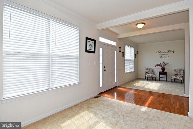 Building Photo - 3082 American Eagle Blvd