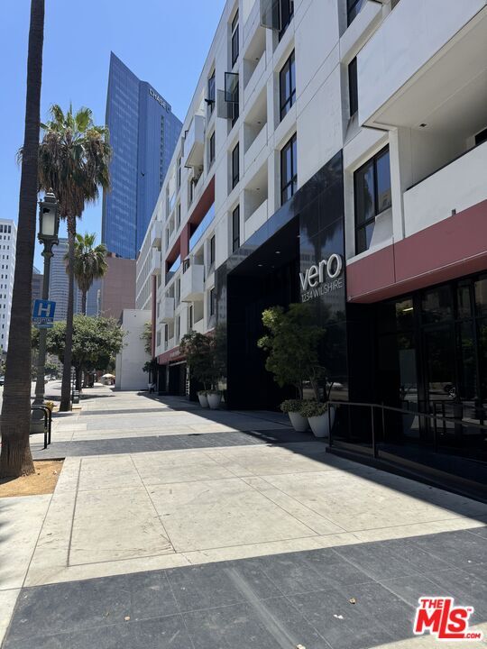 Building Photo - 1234 Wilshire Blvd Unit 129