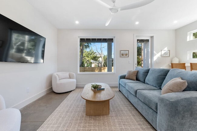 Photo - 2 Sanchez Cove Unit ID1281986P