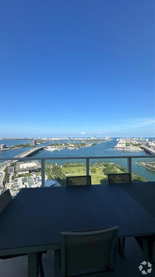 Building Photo - 1040 Biscayne Blvd Unit 3504 Rental