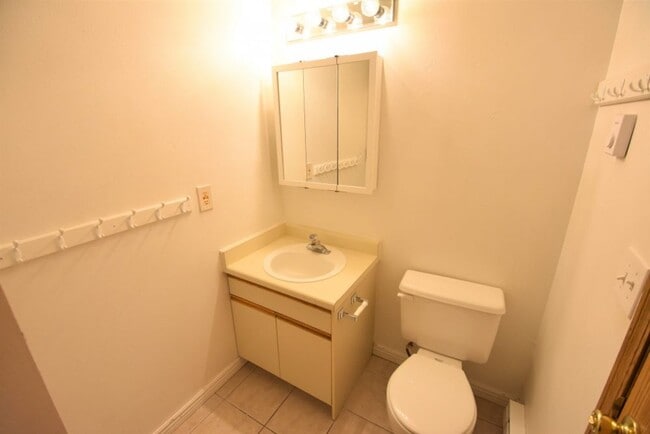 Building Photo - Fourplex on the Hill near CU Boulder! Unit 3