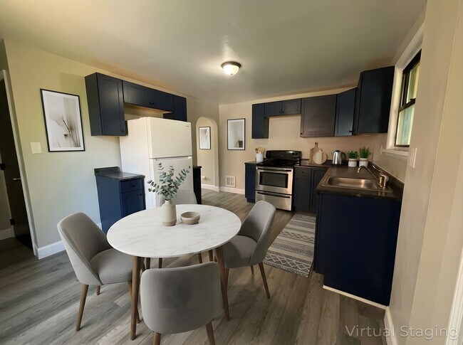 Photo - 2Bed/1Bath End Unit Townhouse in Clairton