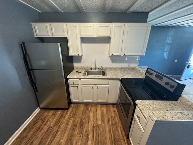 Photo - Belvedere912-914 Unit 914 Belvedere Street