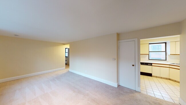 Photo - Delaware Court Apartments
