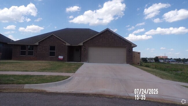 Building Photo - New construction home located on the South...