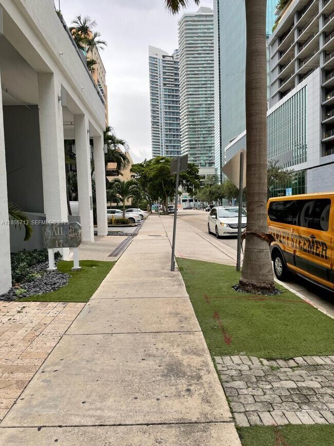 Photo - 170 SE 14th St Unit 1904