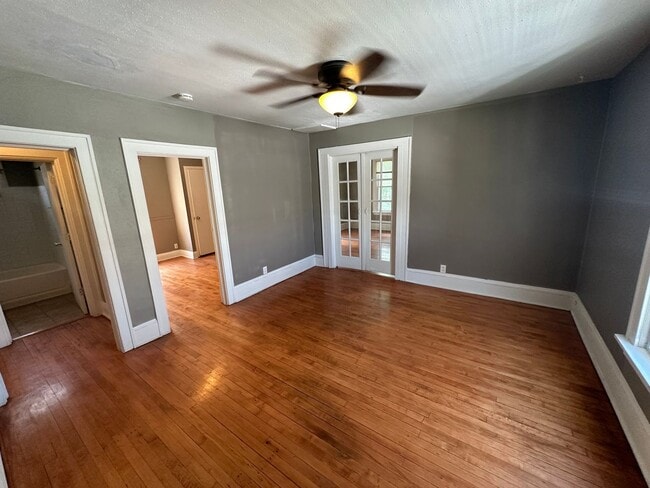 Photo - 627 Pierce St NE Unidad 2