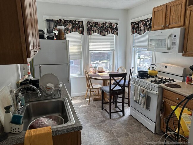 Photo - 92 Nichols Ave Apartment Unit A