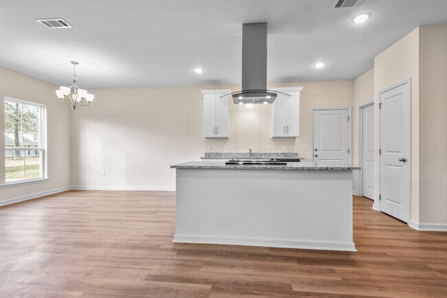 Island View - 20963 Oregon St