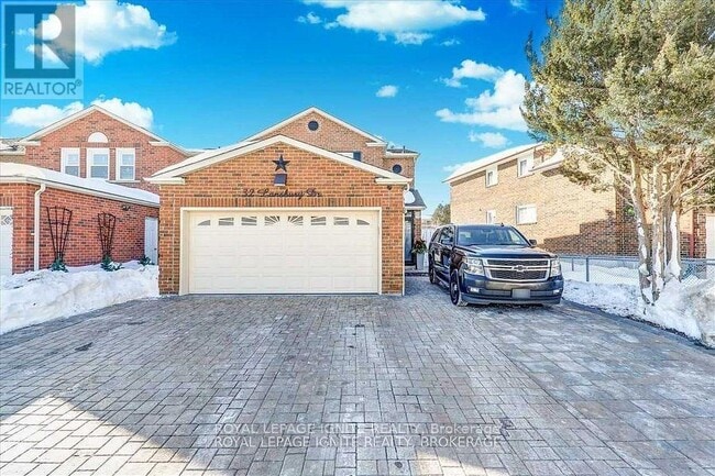 Photo - 32 Lansbury Dr