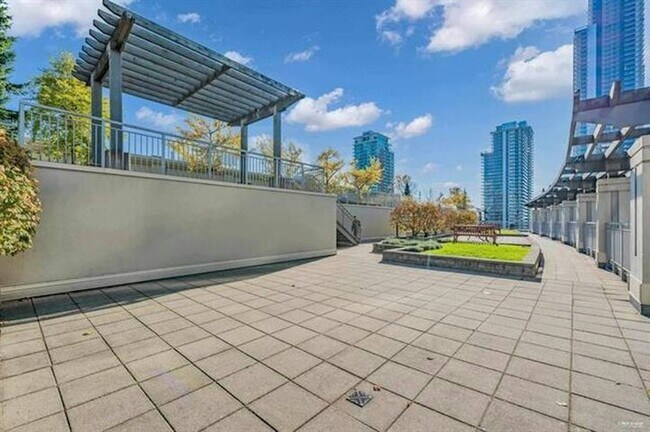 Photo - 9868 Cameron St