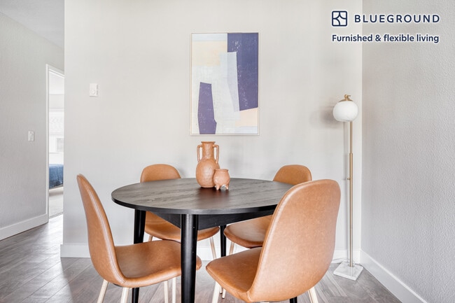 Photo - 855 Bounty Dr Unidad FL2-ID809