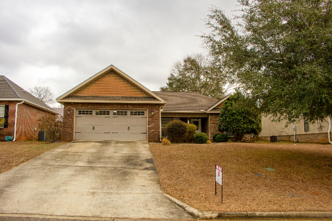 Photo - 104 Sagewood Ln House