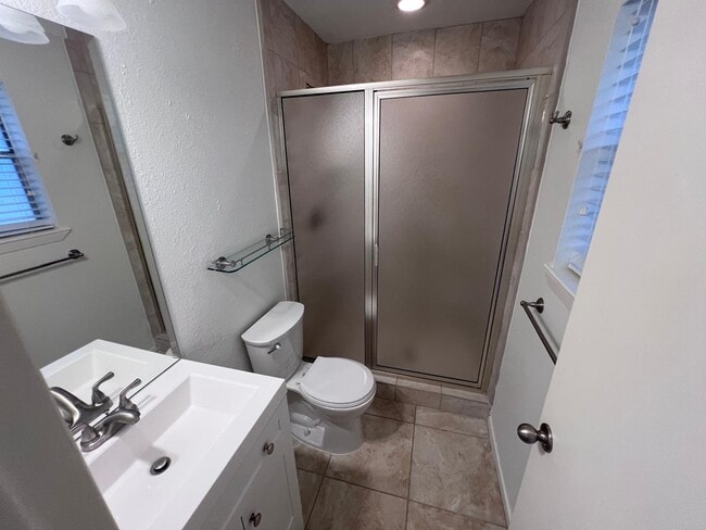 Photo - 21 N Waxberry Rd