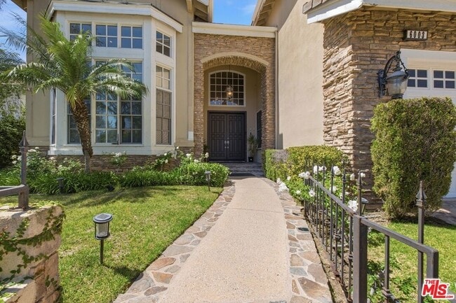 Photo - 6003 County Oak Rd