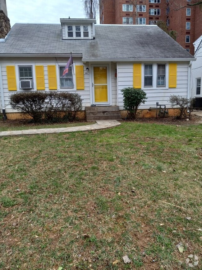 Building Photo - 514 Valley Rd Rental