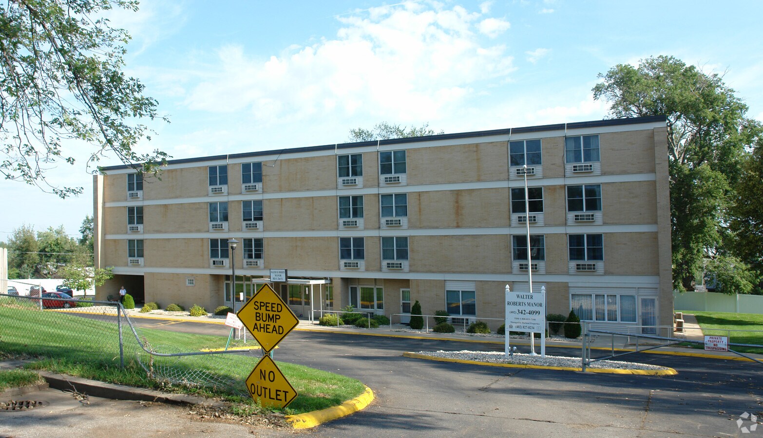 Photo - Walter Roberts Manor