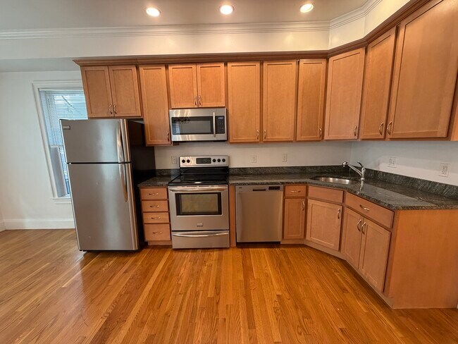157 M St Unit 1