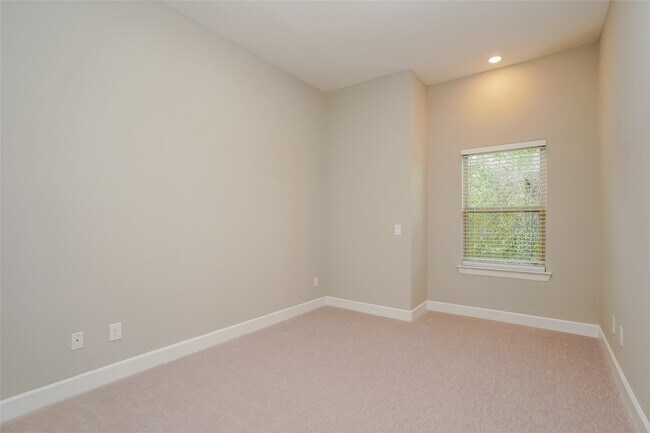 Photo - 5117 Royal Heath Dr