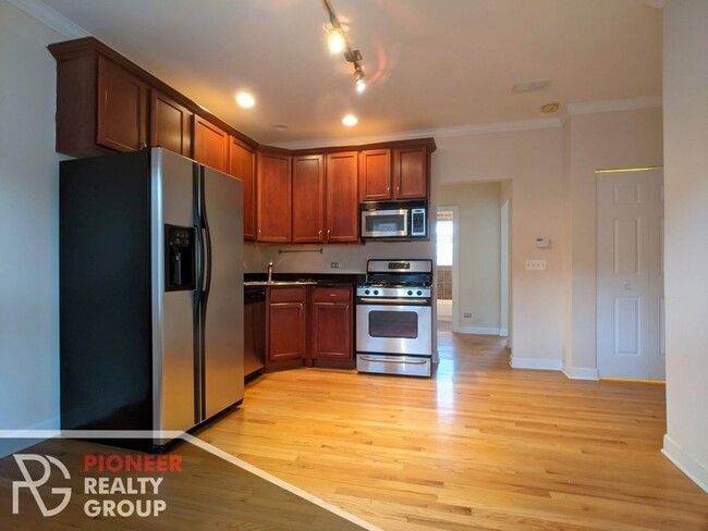 Photo - 3256 N Clifton Ave Condominio Unidad 1